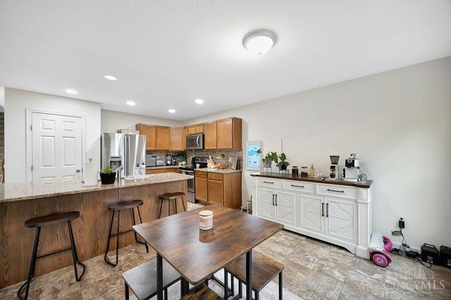 723 Grande Oaks Drive, Hamilton Twp, OH 45152