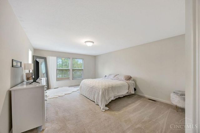 723 Grande Oaks Drive, Hamilton Twp, OH 45152