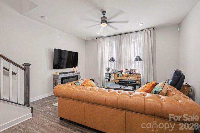 1206 Gleason Way, Charlotte, NC 28217