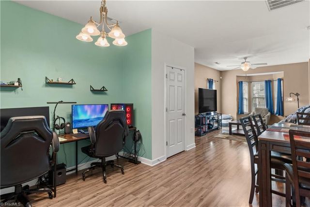 128 Humberside Drive, Kernersville, NC 27284