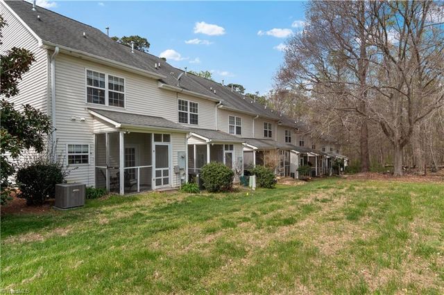 128 Humberside Drive, Kernersville, NC 27284