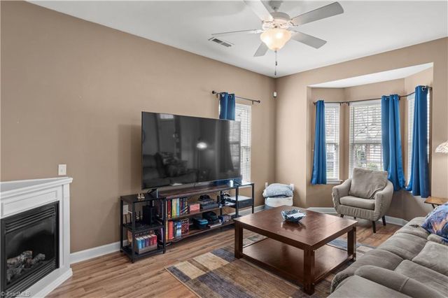 128 Humberside Drive, Kernersville, NC 27284