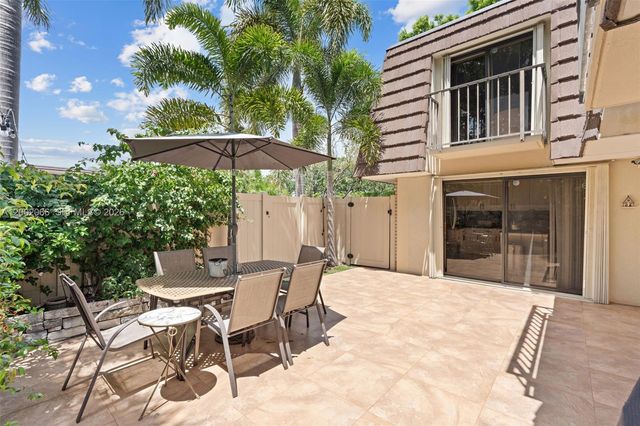 7124 71st Way, West Palm Beach, FL 33407
