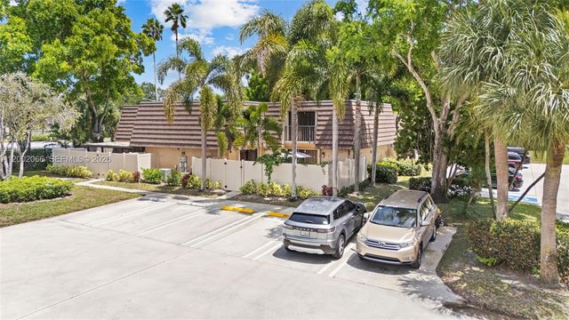 7124 71st Way, West Palm Beach, FL 33407