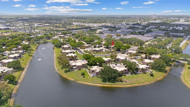 7124 71st Way, West Palm Beach, FL 33407