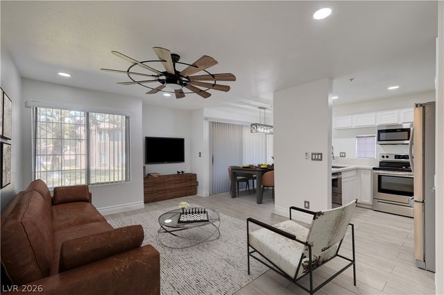 2120 Sealion Drive 105, Las Vegas, NV 89128