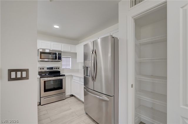 2120 Sealion Drive 105, Las Vegas, NV 89128