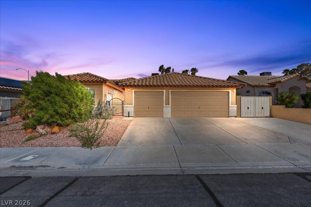120 Ringlore Drive, Henderson, NV 89015 — exterior