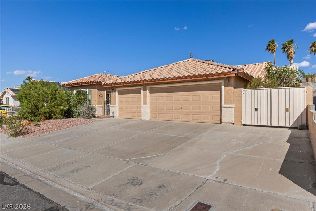 120 Ringlore Drive, Henderson, NV 89015 — photo 4