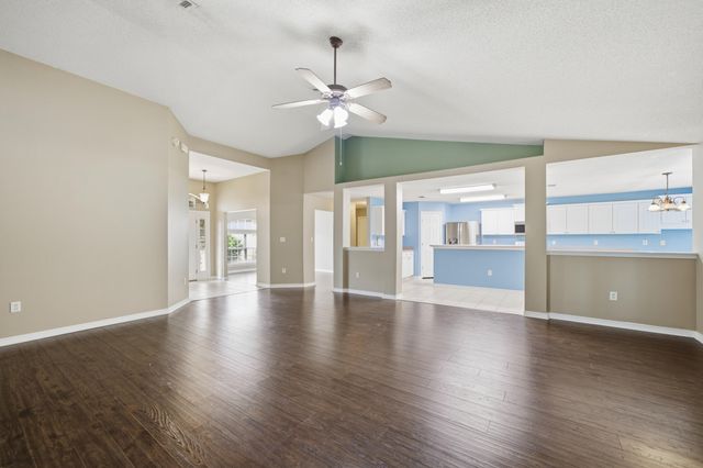 2490 Pepper Drive, Navarre, FL 32566