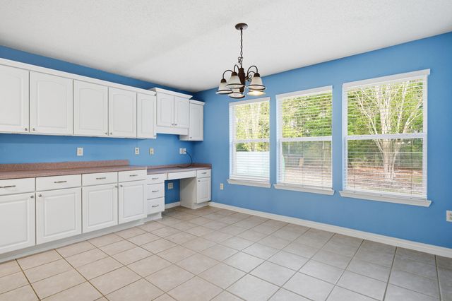 2490 Pepper Drive, Navarre, FL 32566