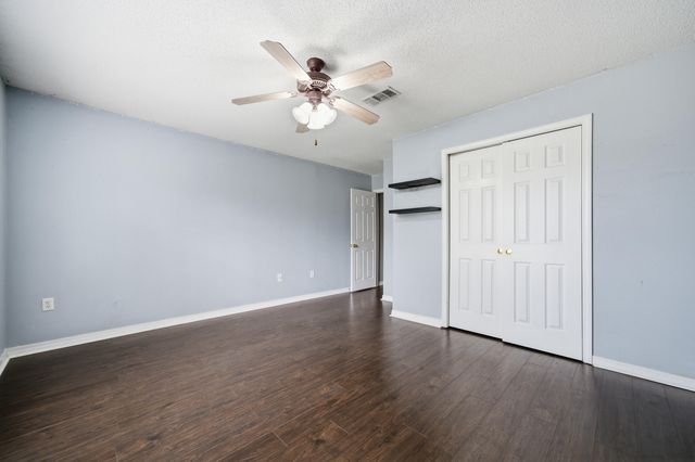 2490 Pepper Drive, Navarre, FL 32566