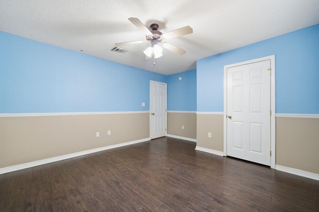 2490 Pepper Drive, Navarre, FL 32566