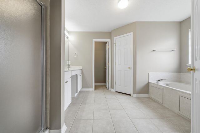 2490 Pepper Drive, Navarre, FL 32566