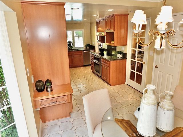 3671 Toland, Los Alamitos, CA 90720