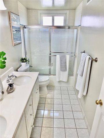 3671 Toland, Los Alamitos, CA 90720