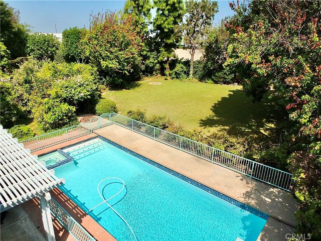 3671 Toland, Los Alamitos, CA 90720