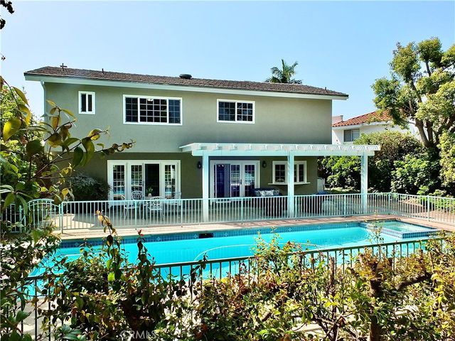3671 Toland, Los Alamitos, CA 90720
