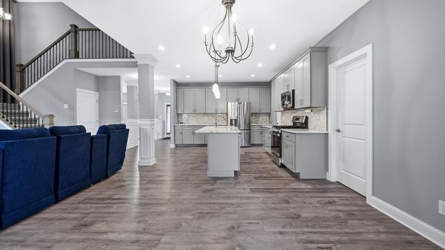 4901 Hyde Park Drive, Valparaiso, IN 46383