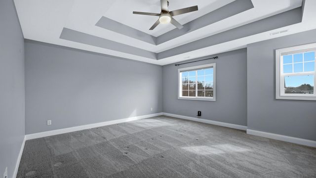 4901 Hyde Park Drive, Valparaiso, IN 46383