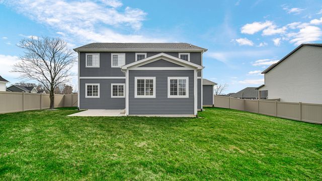 4901 Hyde Park Drive, Valparaiso, IN 46383