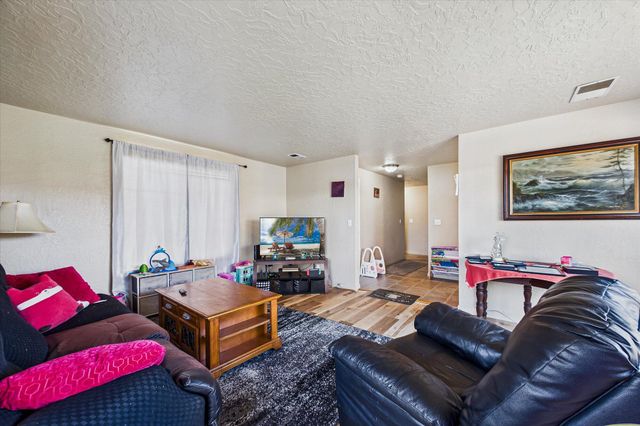 335 C Street, Fields Landing, CA 95537