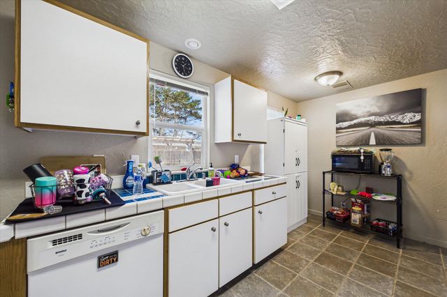 335 C Street, Fields Landing, CA 95537