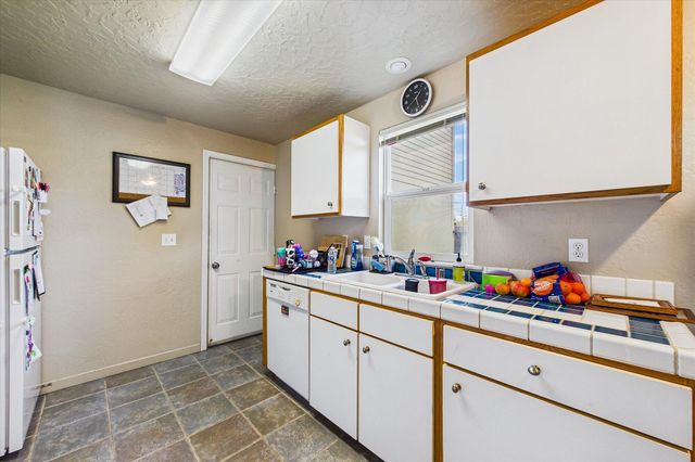 335 C Street, Fields Landing, CA 95537