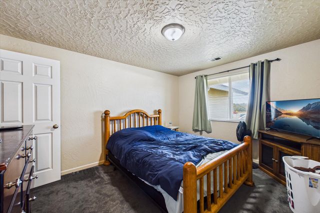 335 C Street, Fields Landing, CA 95537