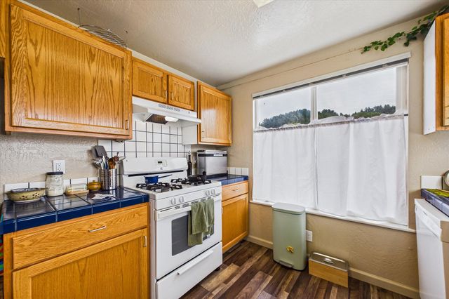 335 C Street, Fields Landing, CA 95537