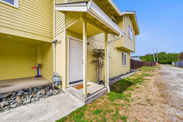 335 C Street, Fields Landing, CA 95537