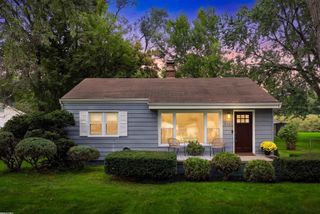 8241 Russell Street, Utica, MI 48317