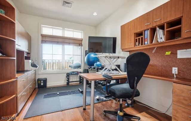 201 Metzger Dr, West Orange Twp., NJ 07052