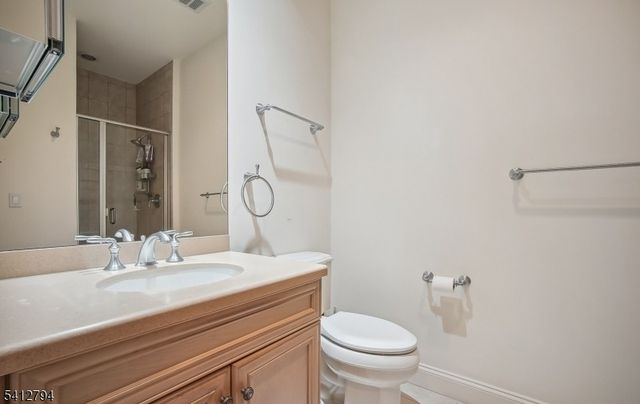 201 Metzger Dr, West Orange Twp., NJ 07052