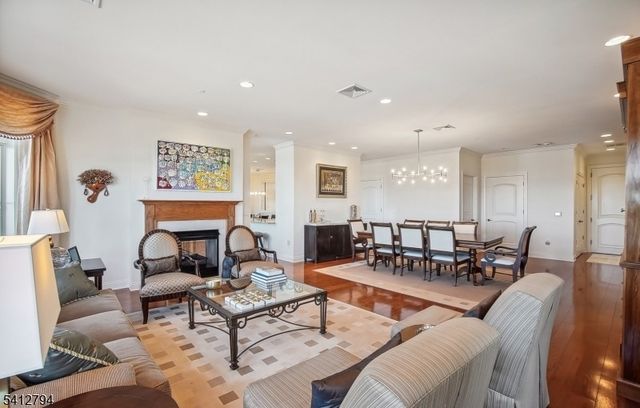 201 Metzger Dr, West Orange Twp., NJ 07052