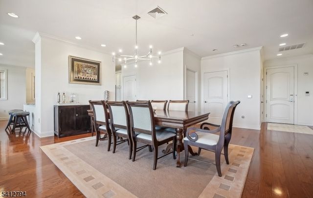 201 Metzger Dr, West Orange Twp., NJ 07052