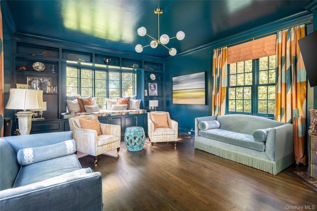 312 Feeks Lane, Mill Neck, NY 11560