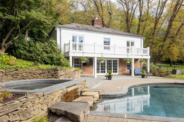 312 Feeks Lane, Mill Neck, NY 11560