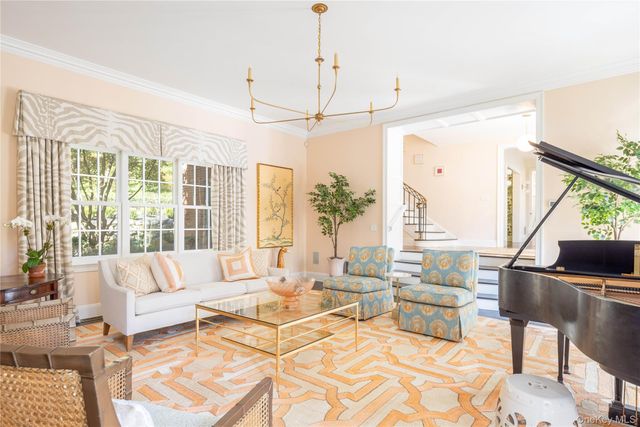 312 Feeks Lane, Mill Neck, NY 11560