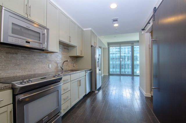 1212 Laurel St Apt 1512, Nashville, TN 37203