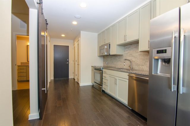 1212 Laurel St Apt 1512, Nashville, TN 37203