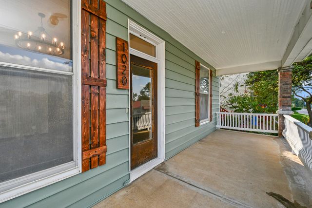 1020 W College Street, Springfield, MO 65806