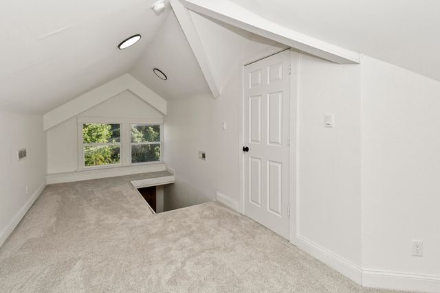 1020 W College Street, Springfield, MO 65806