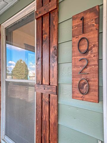 1020 W College Street, Springfield, MO 65806