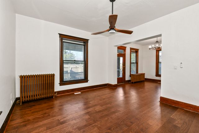 1020 W College Street, Springfield, MO 65806