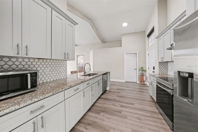 12524 MIDPOINTE DRIVE, Riverview, FL 33578