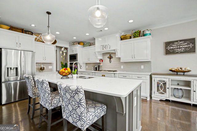 126 Raintree Court, Newnan, GA 30265