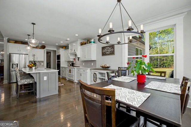 126 Raintree Court, Newnan, GA 30265