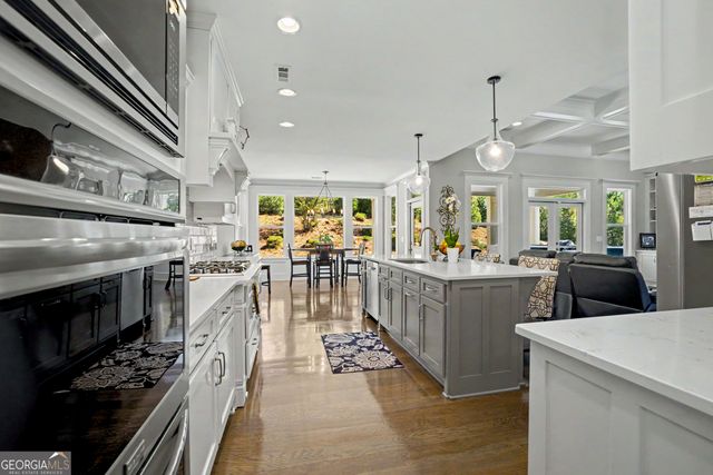 126 Raintree Court, Newnan, GA 30265