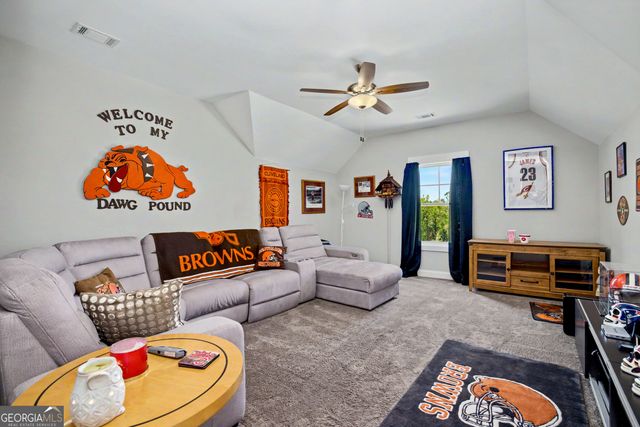 126 Raintree Court, Newnan, GA 30265